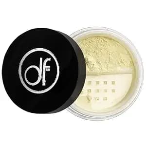 Dermaflage D-Shine Banana Powder - Oil Controlling, Pore Minimizing & Makeup Setting Powder - Lightweight Matte Finish, Corrects Redness & Discoloration - Long-Lasting, 0.28oz
