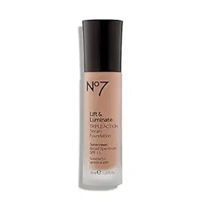 Jojo Siwa no7 Lift & Luminate Triple Action Serum Foundation - Warm Beige