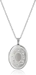 Amazon Essentials Oval Hand Engraved Locket Necklace, 18"