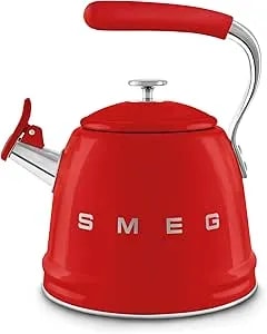 Smeg Stovetop Whistling Kettle – 50s Retro Style, 2.3 Liter (10 Cup / 2.4 Quart) Stainless Steel Tea Kettle With Iconic Design & Whistle – Premium Kitchen Statement Piece-Red